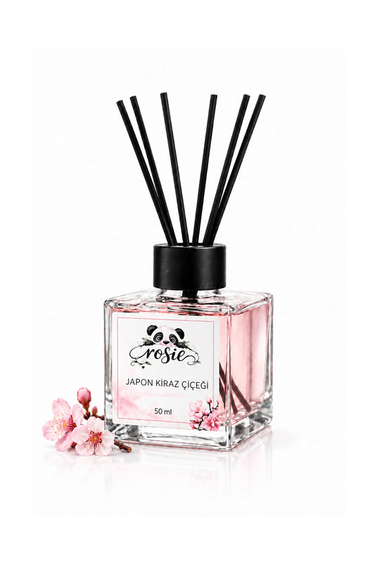 Rosie Japon Kiraz Çiçeği Çubuklu Oda Kokusu 50 ml, Premium Cam Şişe, Kalıcı Ortam Kokusu, Dekoratif Reed Diffuser
